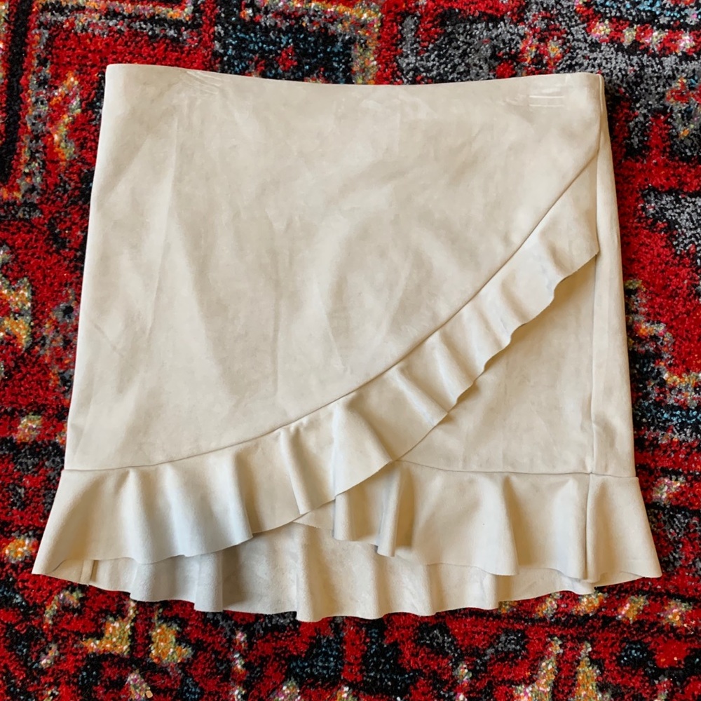 JORDAN RUFFLE SUEDE SKIRT